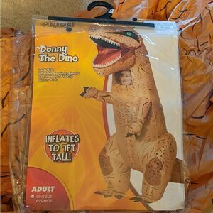 NWT DONNY THE DINO Spirit of Halloween 7Ft Dinosaur Inflatable Costume